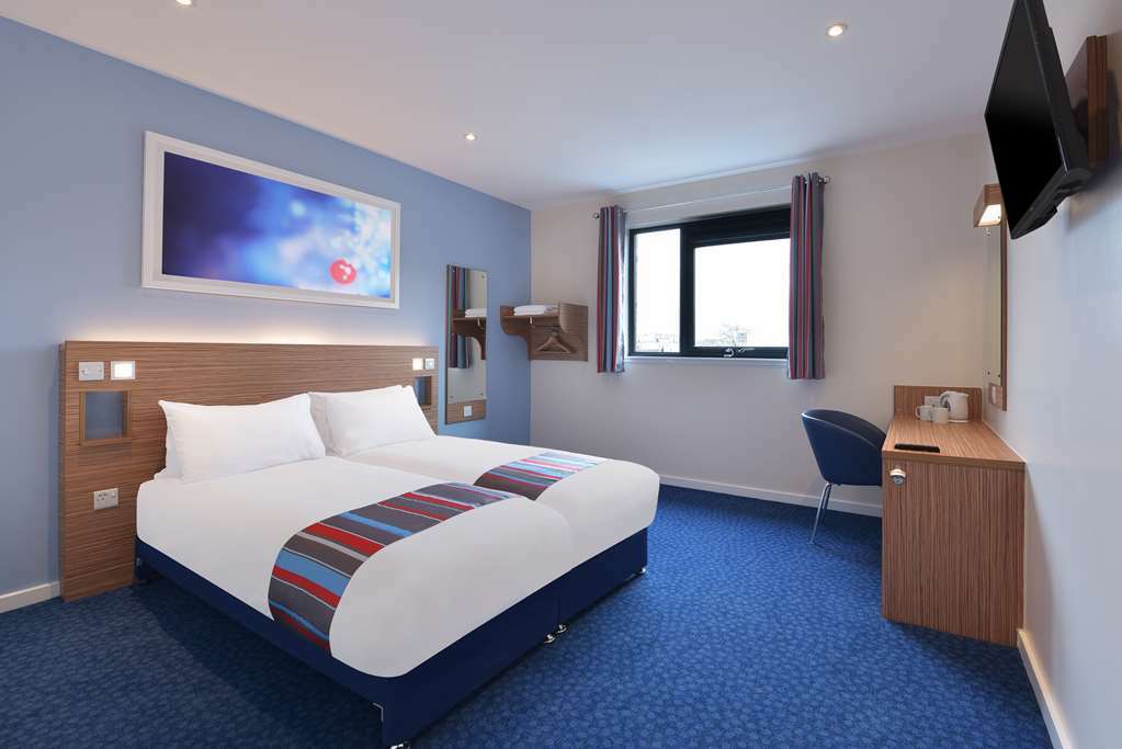 Travelodge Reading Whitley Rum bild